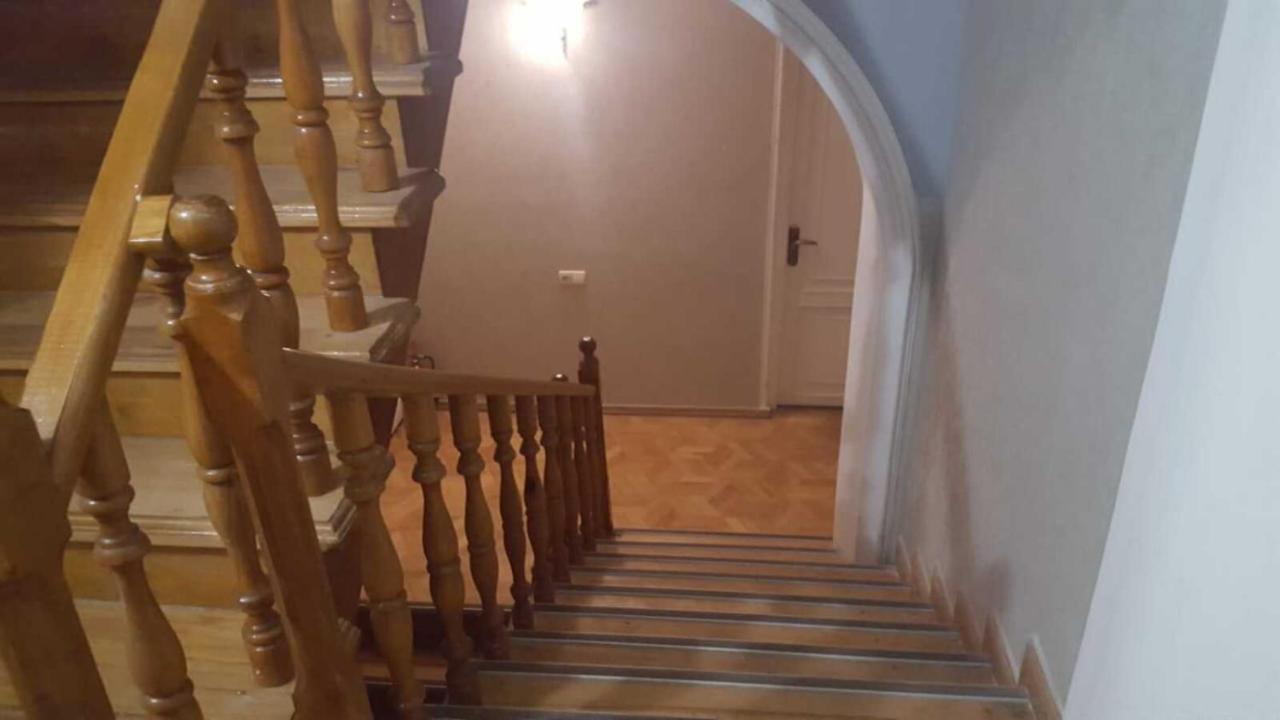 Cool Hostel Tbilisi ภายนอก รูปภาพ